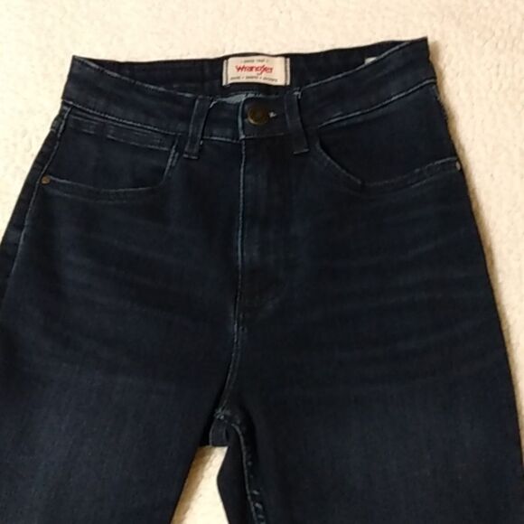 Wrangler Blue Skinny Jeans with High-Waisted Design - Picture 5 of 11
